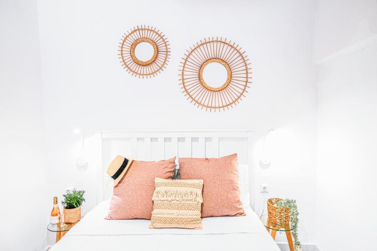 Whitelist & Maisonette Iii In *